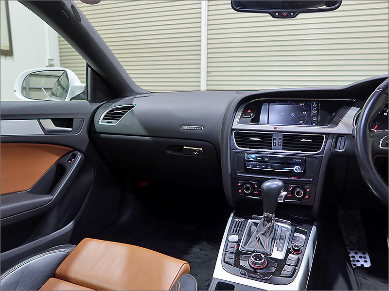 20231204audi-a5_9378